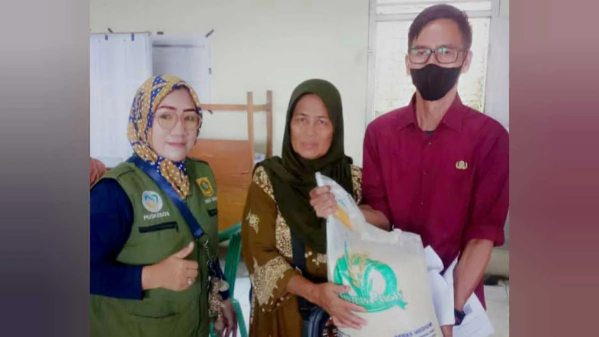 Warga Minta Kepala Desa Leuwimekar Terus Perhatikan Kaum Miskin 