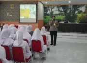 Polisi RW Sambangi Sekolah Al-Madinah Cibinong