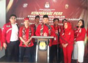 Wakil Ketua DPD PSI Kota Bogor Antarkan 50 Bacaleg ke KPU