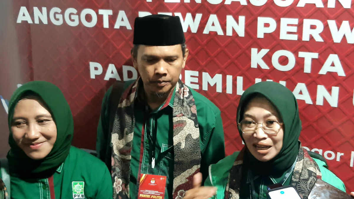 Ketua Dewan Pimpinan Cabang (DPC) PKB Kota Bogor, Dewi Fatimah
