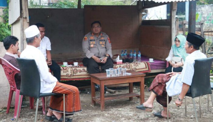 Sambangi RW 05 Desa Sukatani, Kapolres Bogor Sampaikan Pesan Kamtibmas