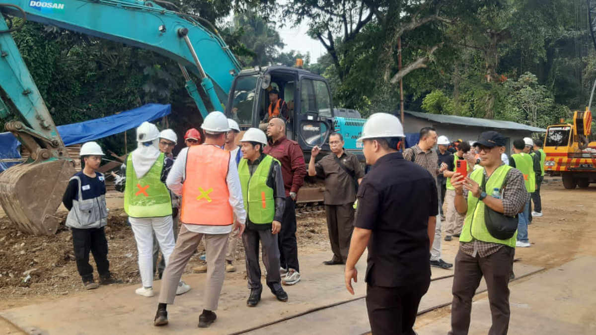 Diduga Cagar Budaya, Pembongkaran Jembatan Otista dihentikan Sementara