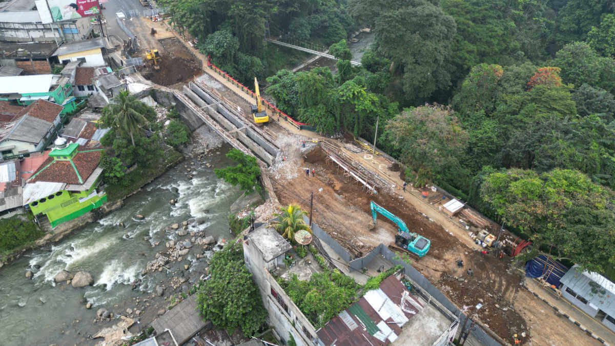 Pelaksanaan jembatan otista