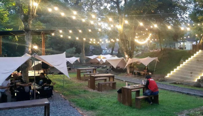 Baru Puncak Atanapi Coffee Tempat Nongkrong Bernuansa Kamping Puncak Atanapi Coffee