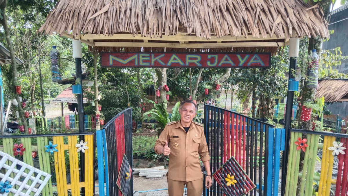Desa Mekarjaya Cigudeg Sulap Lahan Tidur Jadi Kebun Sayuran