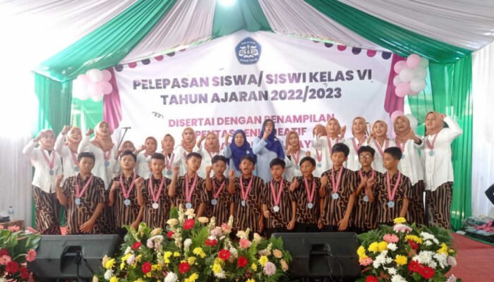 SDN Otista Luluskan 52 Siswa Angkatan Ke-16