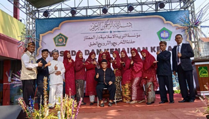 MI Ashibyan Ianatul Huda Gelar Haflatul Imtihan MI Ashibyan Ianatul Huda Gelar Haflatul Imtihan