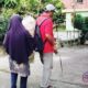 Cerita Pasangan Suami Istri Tuna Netra Penjual Kerupuk Kulit