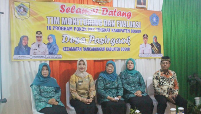 TP-PKK Kabupaten Bogor Monev 10 Program Pokok PKK di Desa Pasirgaok