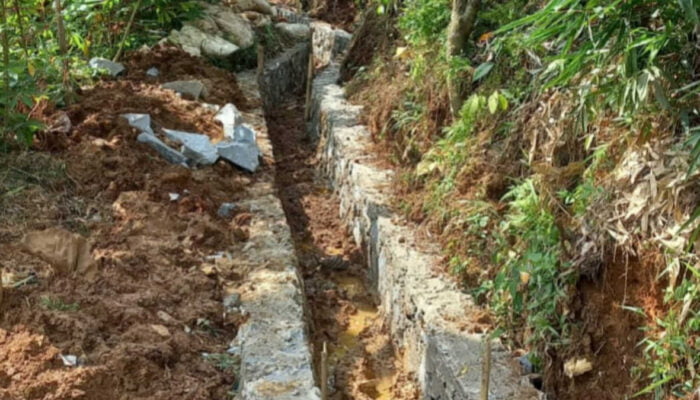 Program Samisade Parakan Muncang Nanggung Jawab Keluhan Warga Soal Banjir