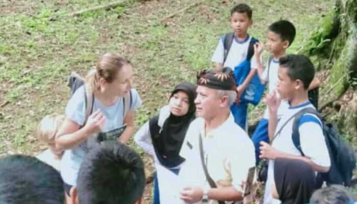 SDN Panaragan 3 Kota Bogor Tingkatkan Minat Siswa Belajar Bahasa Inggris