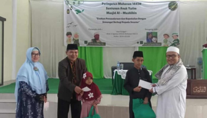 Masjid Al Muslihin Loji Berbagi Kebahagiaan Dengan 95 Anak Yatim