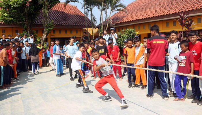 Antusias Siswa SMPN 1 Rancabungur Ikuti Lomba HUT RI