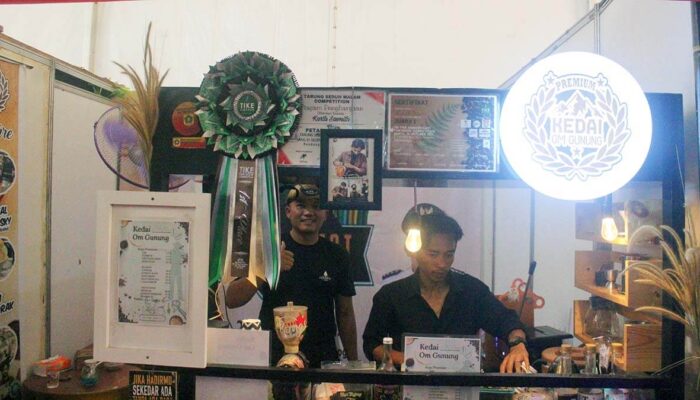 stand kopi tonjong