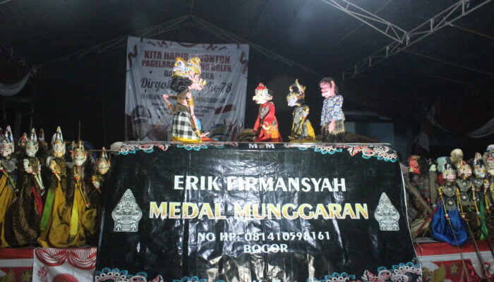 Pemdes Rancabungur Gelar Wayang Golek Semalam Suntuk