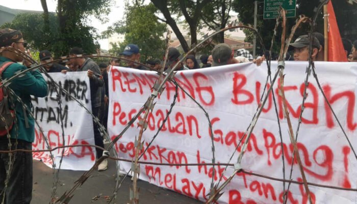 Mahasiswa UIKA Turun ke Jalan, Suarakan Keadilan bagi Warga Pulau Rempang