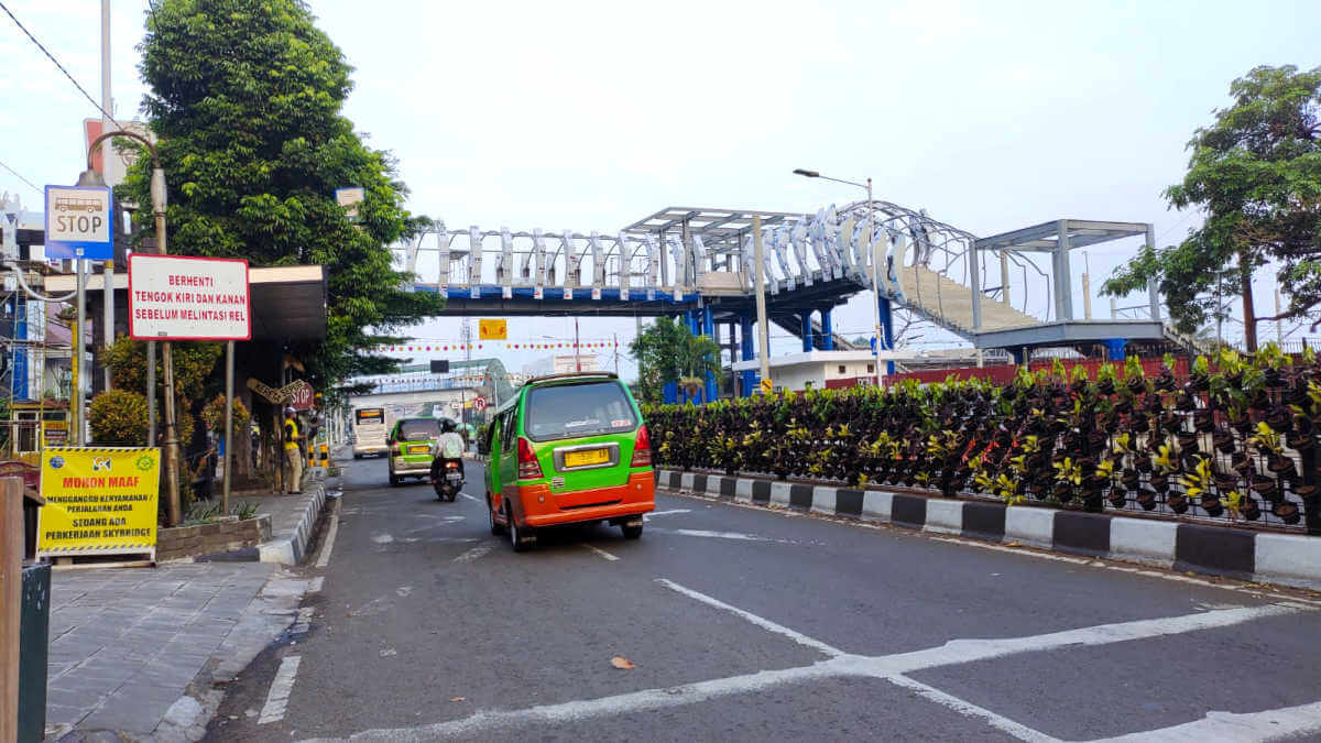 Awal 2024 Skybridge Stasiun Bogor dan Paledang Siap Beroperasi