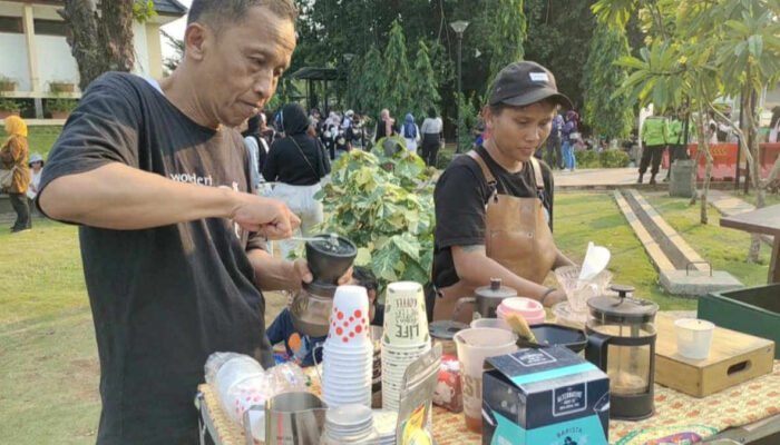 Minum Kopi Bayar Seikhlasnya