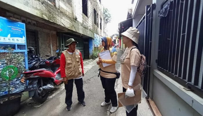 Warga RT 01 RW 01 Kelurahan Babakan Konsisten Pertahankan RT Bebas Sampah