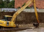 Pasca Banjir Pemkot Bogor Normalisasi Kolam Retensi