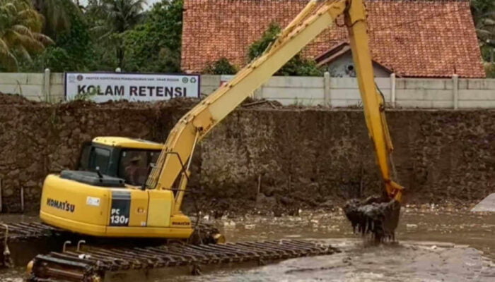 Pasca Banjir Pemkot Bogor Normalisasi Kolam Retensi