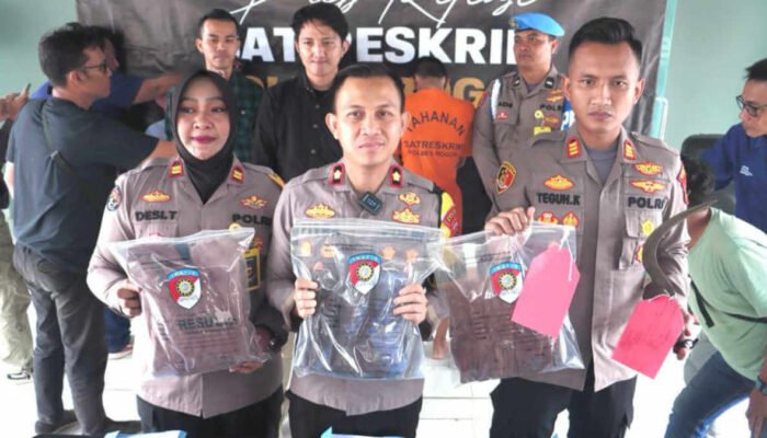 Tersangka Pembacokan di Pasar Ciampea Terancam Hukuman 15 Tahun Penjara Tersangka Pembacokan di Pasar Ciampea Terancam Hukuman 15 Tahun Penjara