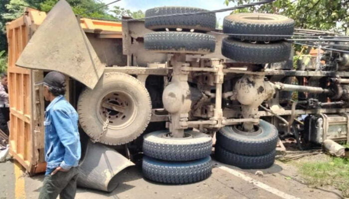 Polisi Kejar Sopir Truk Penyebab Kecelakaan Maut di Tanjakan Cibokor