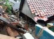 Hujan Deras, 4 Rumah Warga Desa Sukaraksa Tertimpa Longsor