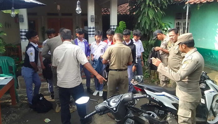 Cegah Kenakalan Remaja, Satpol PP Kecamatan Rancabungur Gencar Patroli