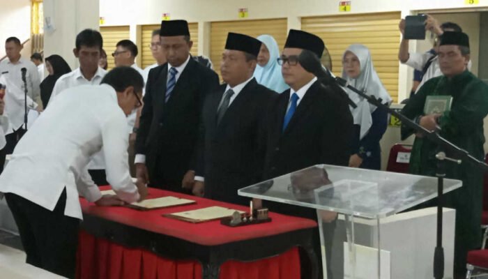 Wali Kota Bogor Lantik Jajaran Direksi Perumda PPJ, Jenal Abidin Jadi Dirut