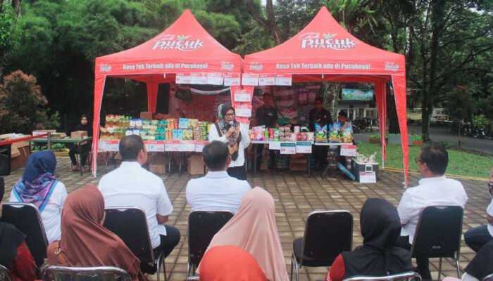 Dinkukmdagin Kota Bogor Gelar Gerakan Pasar Murah di Kelurahan Menteng