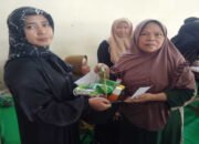 Sambut Ramadan, Kades Batujajar Bagikan Santunan