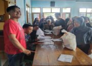 1.490 KPM di Desa Cintamanik Terima Bansos Beras