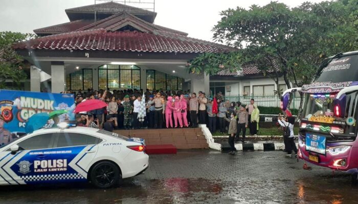 Polres Bogor Lepas 450 Pemudik Gratis