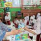 Frisian Flag Gelar Lomba Mewarnai di SDN Balungbang Jaya 3