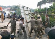 Satpol PP Kota Bogor Buka Kembali Akses Jalan Jambu Dua