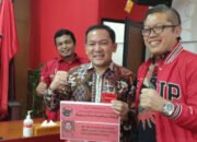 Bacawalkot Dokter Raendi Rayendra Resmi Kantongi KTA PDI Perjuangan