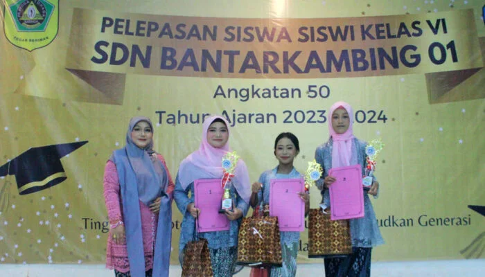 Lepas 115 Siswa, Ini Pesan Kepala SDN Bantarkambing 01 sdn bantarkambing 01