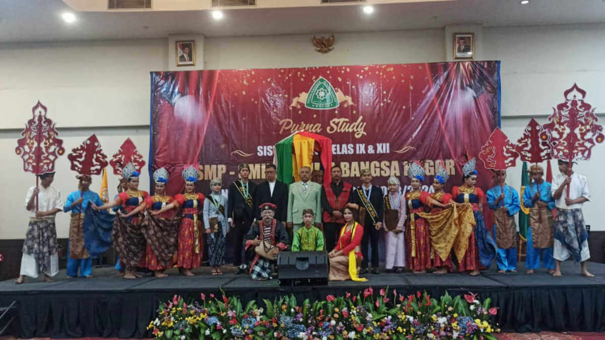 SMP dan SMK Kusuma Bangsa Lepas Anak Didiknya di Hotel
