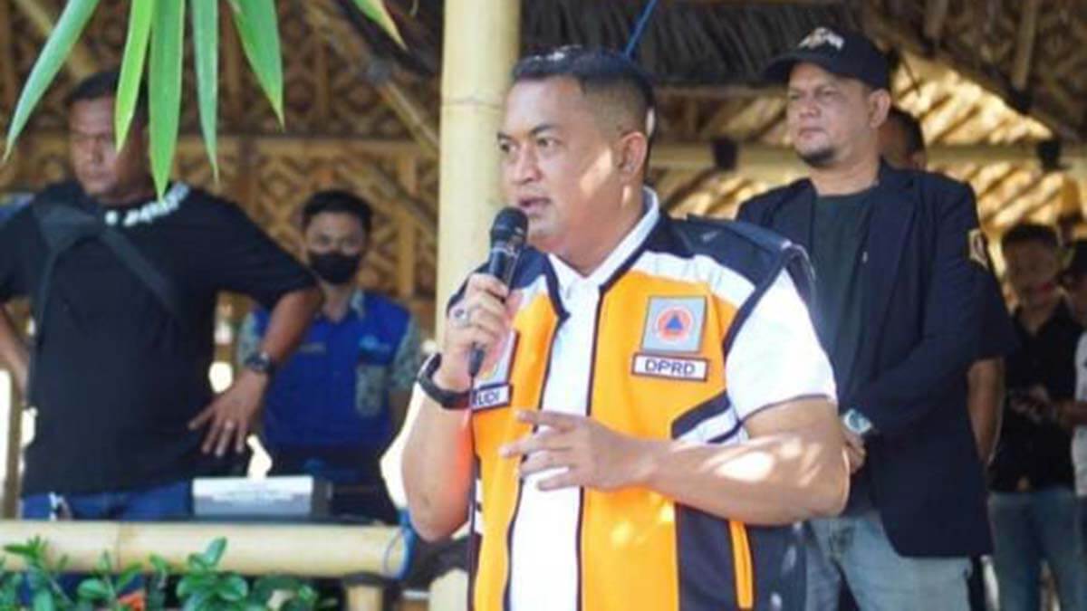 Ketua DPRD Rudy Susmanto Minta Petugas Rutin Cek Kelaikan Bus