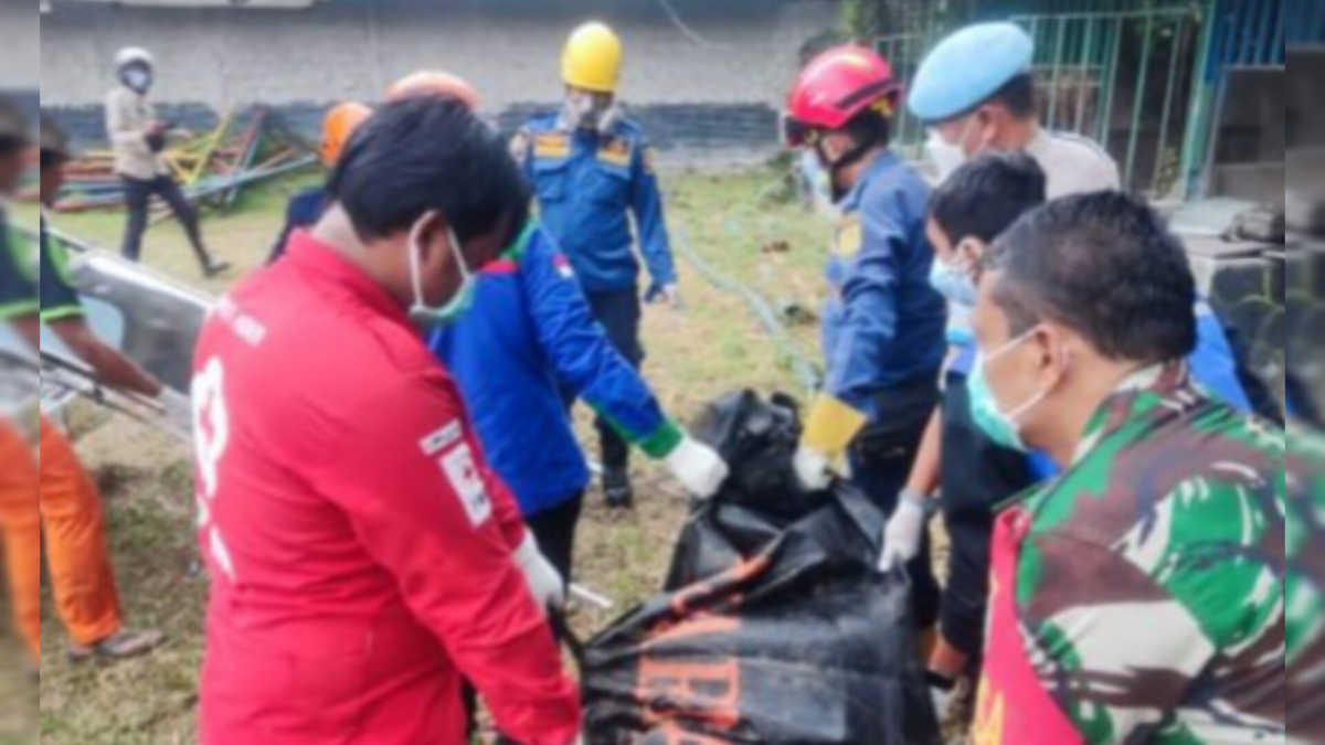 Heboh, Warga Sukaraja Bogor Temukan Mayat Tersangkut di Sungai Ciliwung