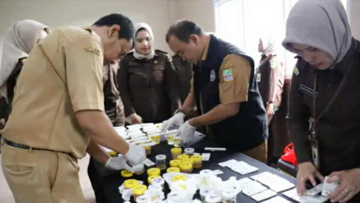 BNK Bekasi Giat Tes Urine di Kejari Kabupaten Bekasi