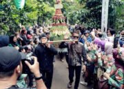 Sedekah Bumi di Kampung Lembur Sawah Mulyaharja Menarik Wisatawan