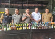 Satpol PP Kota Bogor Musnahkan 1.890 Botol Miras oknum asn