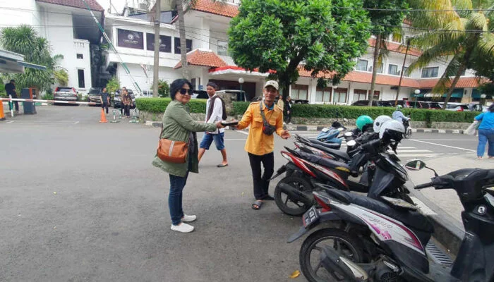 GM Baru The Mirah Hotel Bogor Dukung Penuh Gerakan Jumat Berkah GM Baru The Mirah Hotel Bogor Dukung Penuh Gerakan Jumat Berkah