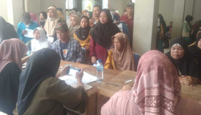 2239 Warga Kecamatan Cigudeg Bogor Terima KKS