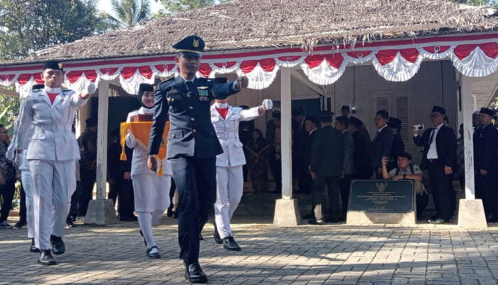 Bendera Pusaka Dikirab dari Nanggung ke Cibinong