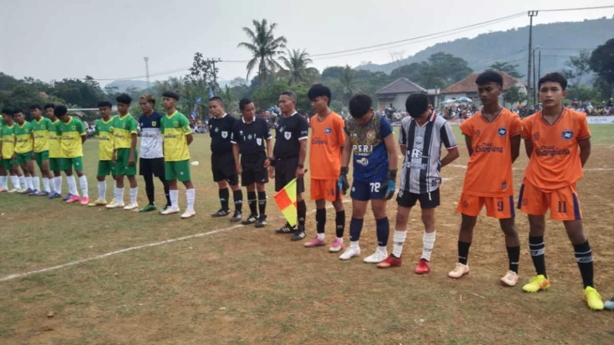 Meriahkan HUT TNI ke-79, 11 Tim Ramaikan Turnamen Sepak Bola U-17 di Nanggung