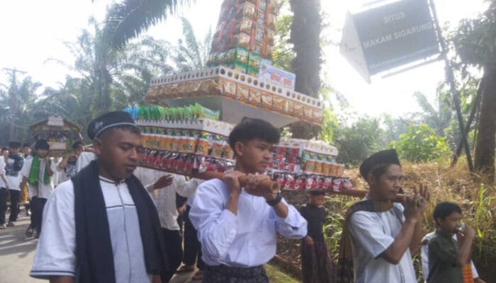 Meriah! 22 Dongdang Diarak di Cigudeg
