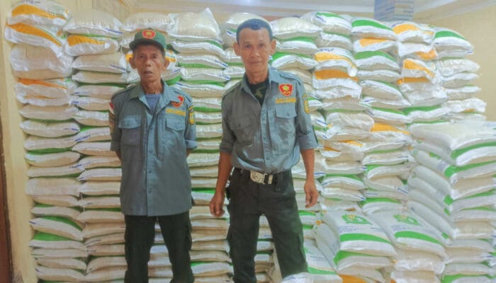 Warga desa pasirgaok.